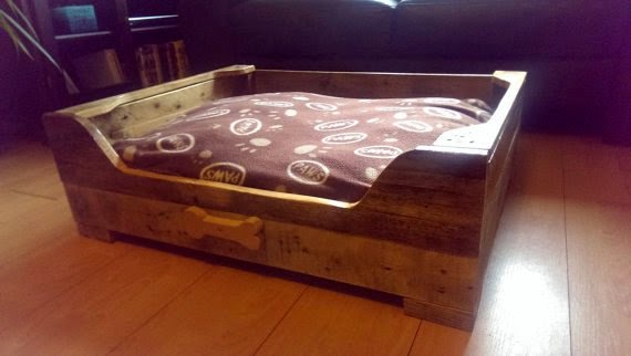 https://www.etsy.com/listing/192222679/dog-bed-made-from-reclaimed-pallet-wood?ref=favs_view_4