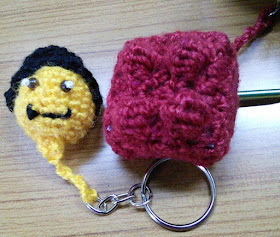 Sweet nothings crochet free crochet pattern blog, photo of the little Lego amigurumi