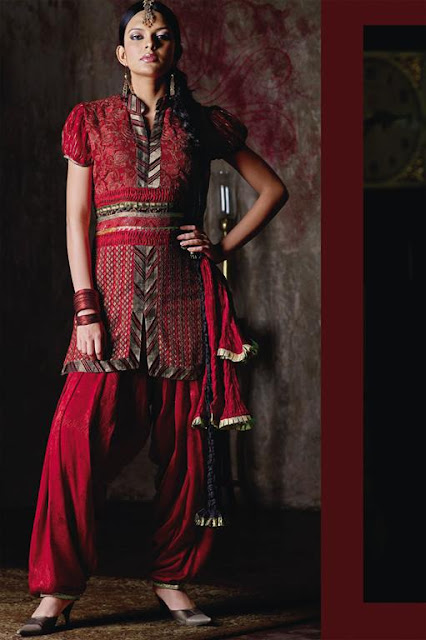 Women Stylish Shalwaar kameez Wear