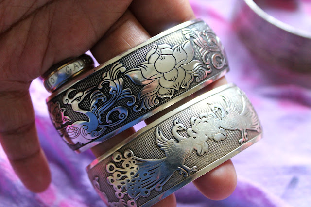 How to distress metal jewelry. Tibet silver bracelets. DIY boho, DIY bohemian jewelry, bohemian bracelet.