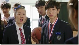 Pinocchio.E02.mkv_001558447_thumb[1]