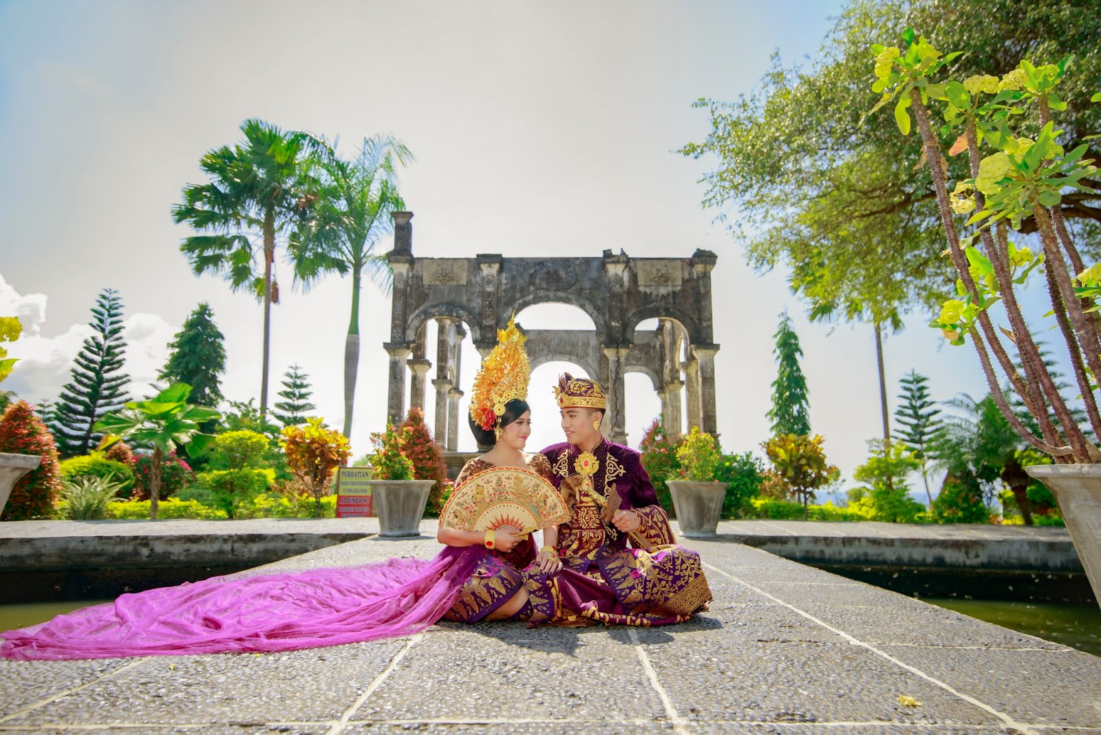 Foto Prewedding Lokasi Bandung Jakarta Malang Bali Medan Surabaya