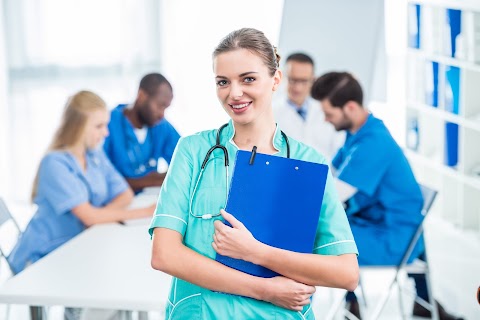 Advantages To Invest in A Nursing Career in Canada