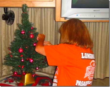 marsha-decorating