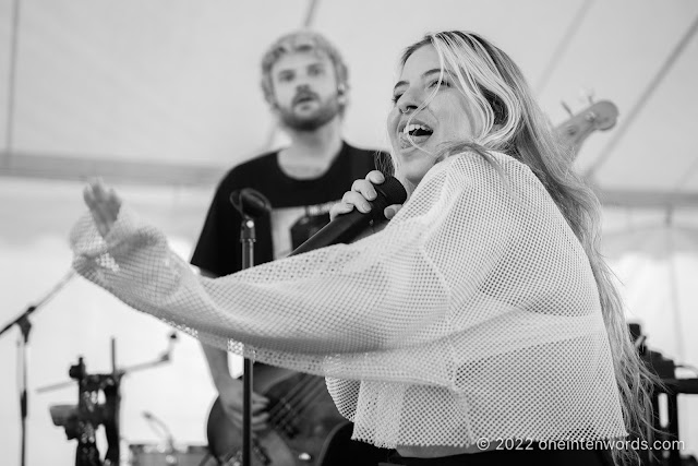 Monowhales at Hillside Festival on July 23, 2022 Photo by John Ordean at One In Ten Words oneintenwords.com toronto indie alternative live music blog concert photography pictures photos nikon d750 camera yyz photographer