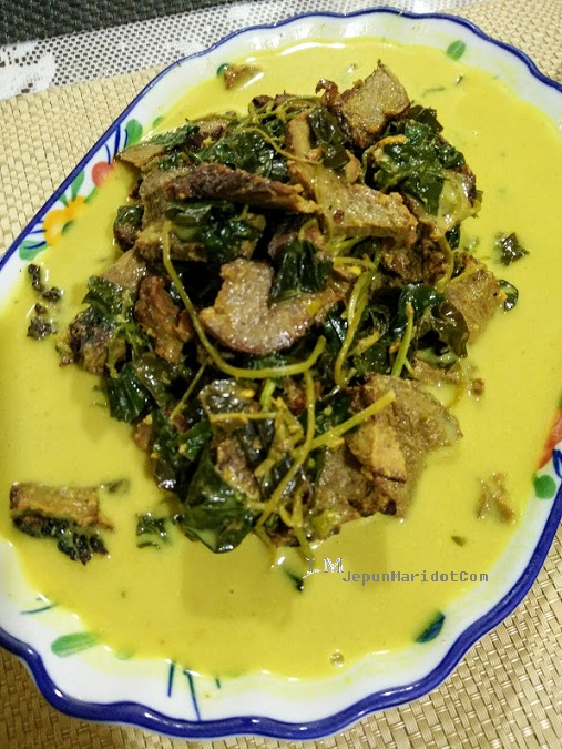 Resepi lemak kuning daging salai cili padi Negeri Sembilan 