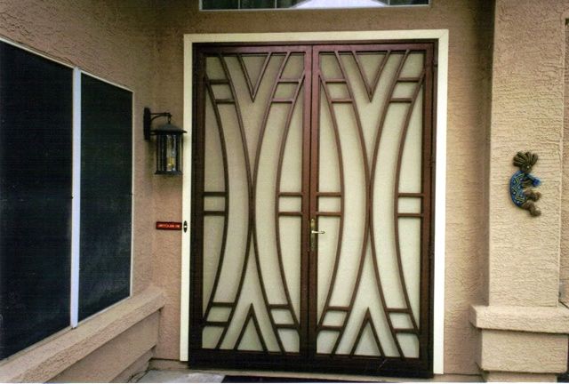 25 model desain pintu besi minimalis modern lipat geser 