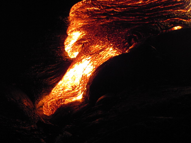 Very Active Lava Almost Makes it to the Ocean