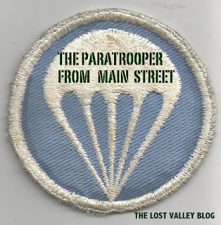 Cap badge of U.S. Army - Parachute Infantry,  WW2