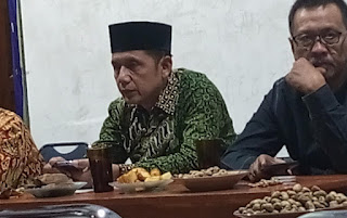 Pak Sumardi ketua PCM Weru