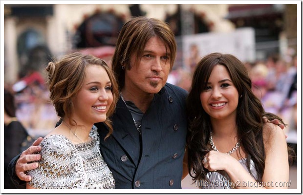 BRITAIN /ENT/CINEMA/HANNAH MONTANA