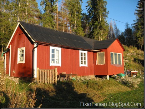Veranda Sommarstuga tillbyggnad panel målad (1)