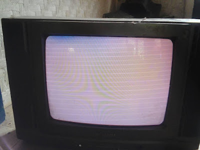 Penyebab Layar TV  Bergaris Garis  Dan Cara Memperbaikinya 