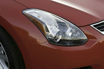 2010 Nissan Altima Coupe Headlight