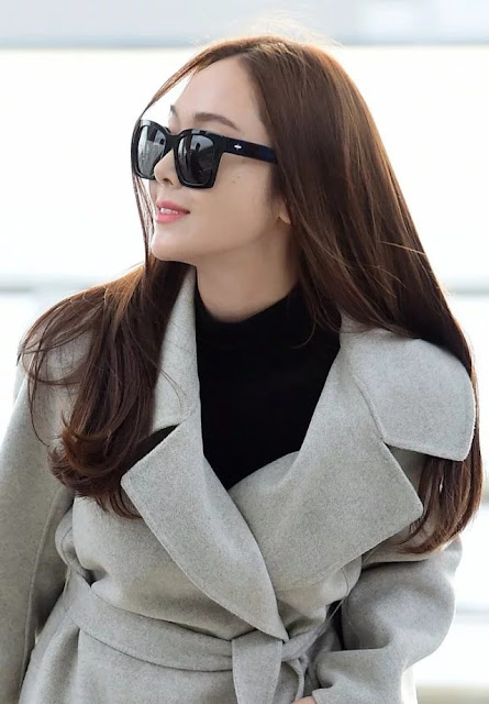 Jessica di Bandara Internasional Incheon Koleksi Foto