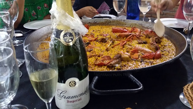 Cava Gramona Imperial. Y arroz con pato y bogavante en Rte. Hermanos Navarro. Onda.