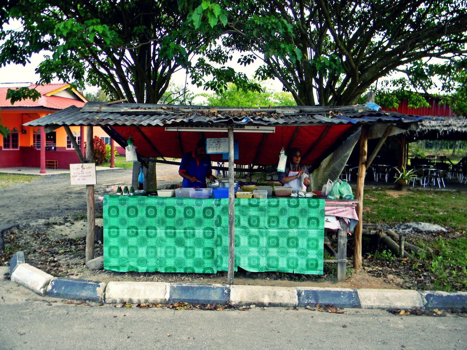 Sentiasa di ingatan~: kisah kami dan nasi lemak :)