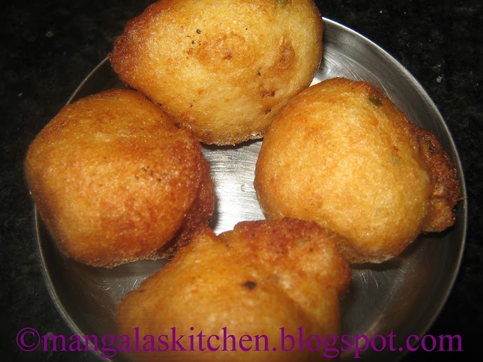 Mangalore Bonda / Goli Bajji - Simple and Quick Evening Snack - Karnataka Special Recipes