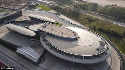 Offices In The Shape Of Star Trek Ship