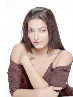 Navina Bole Hot Pics