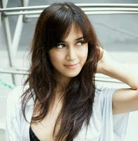 Foto artisNina Zatulini