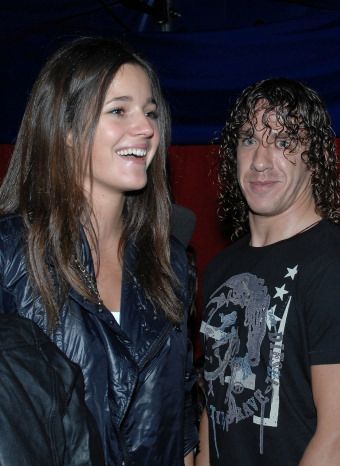 carles puyol and malena costa. carles puyol malena costa.