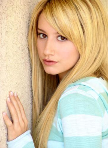 Ashley Tisdale biography