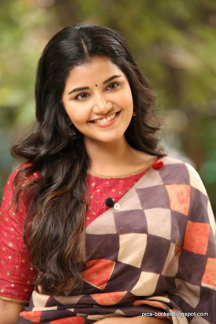 Actress Anupama Parameswaran hd images