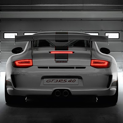 porsche-911-GT3-rs-4-back