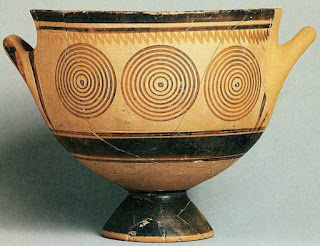  foto de vaso grego tipo taça   