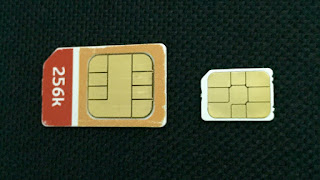 Photograph of nano-SIM vs regular-SIM card