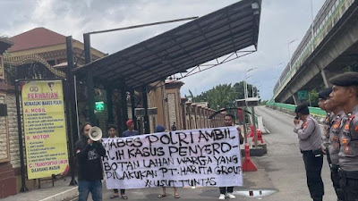 PT. Harita Group Melakukan Penyerobotan Lahan Warga Desa Kawasi, Kommalut Jakarta Melakukan Aksi Didepan Mabes Polri 