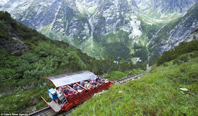 Kereta Api Bukit Paling Curam Di Eropah Dengan Kecerunan Sebanyak 106 Peratus