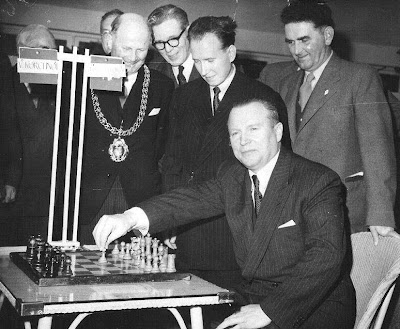 Torneo de Ajedrez de Hastings 1955: partida Díez del Corral-Korchnoi