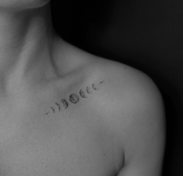 30 tatuagens de lua para mulheres que buscam transformação
