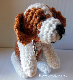 llavero perro amigurumi