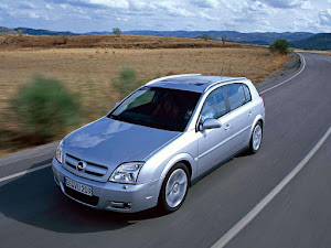 Opel Signum 3.0 DTI 2003 (2)