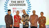 Ganjar Terima Penghargaan Gubernur Terbaik 2023