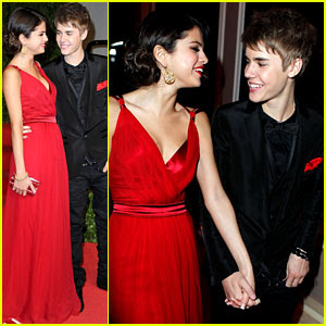 Justin Bieber  Selena Gomez on Justin Bieber E Selena Gomez Assumem Namoro Em Festa Pos Oscar