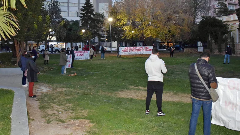 ΚΚΕ, ΚΝΕ και εργατικά σωματεία τίμησαν την επέτειο του Πολυτεχνείου σε Αλεξανδρούπολη και Ορεστιάδα