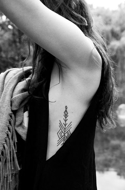 Tatuagens geométricas - 56 ideias femininas que vão deixar vocês inspiradas