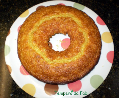 Bolo de Laranja A receita deste bolo vem do Rainhas do Lar