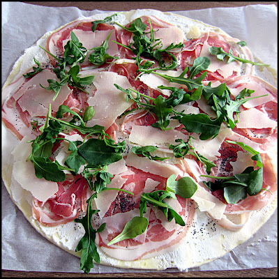 Horas table de Pauline - Roulades à la ricotta, pancetta, roquette, parmesan et graines de sésame.