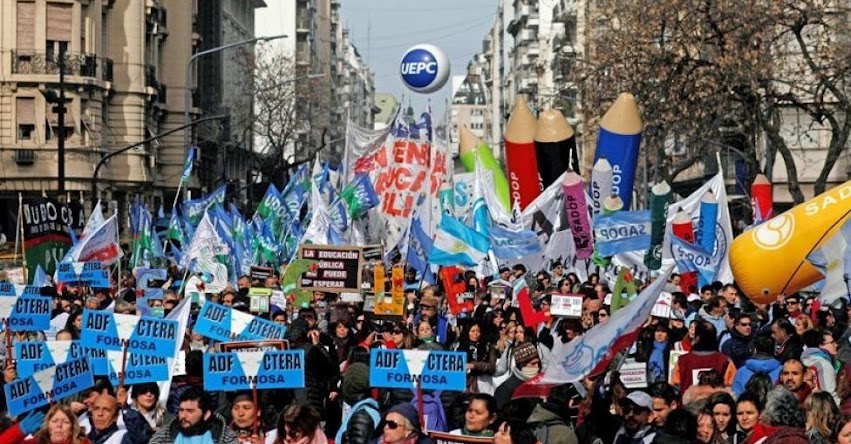 ARGENTINA EN HUELGA MAGISTERIAL 2019: Demandan aumento de sueldo, y anuncian paro de 72 horas (6, 7 y 8 Marzo)