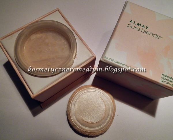 almay, puder naturalny, puder wykańczający makijaż, Almay Pure Blends Translucent Matt, transparentny puder sypki, Revlon, wizaz