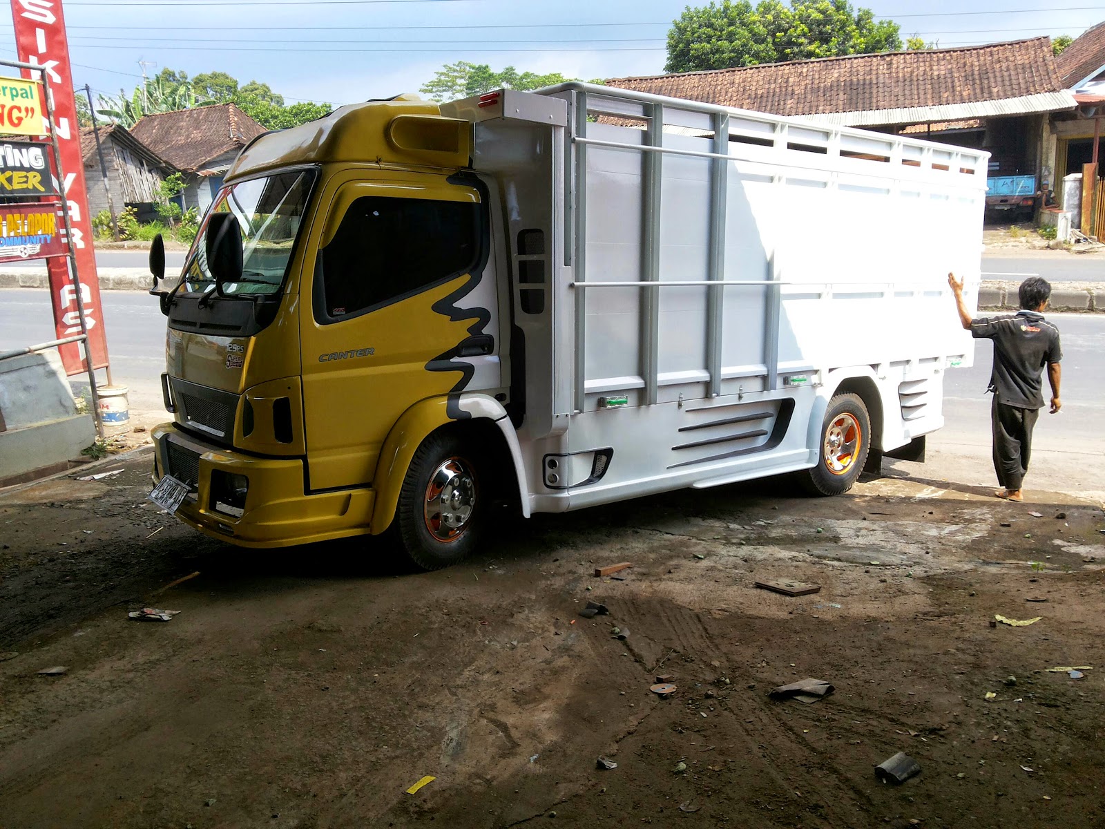 Nasikin Variasi Bak Truk Pt Merapi Boja