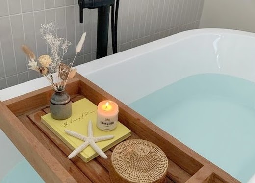 DIY Bathtub Spa Shelf