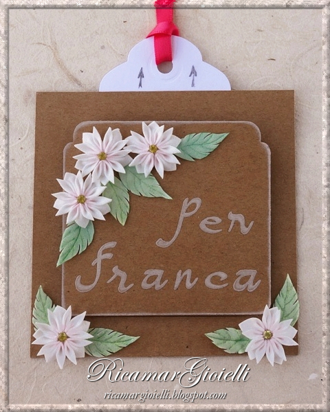 Biglietto pop up decorato con fiori in fommy seta