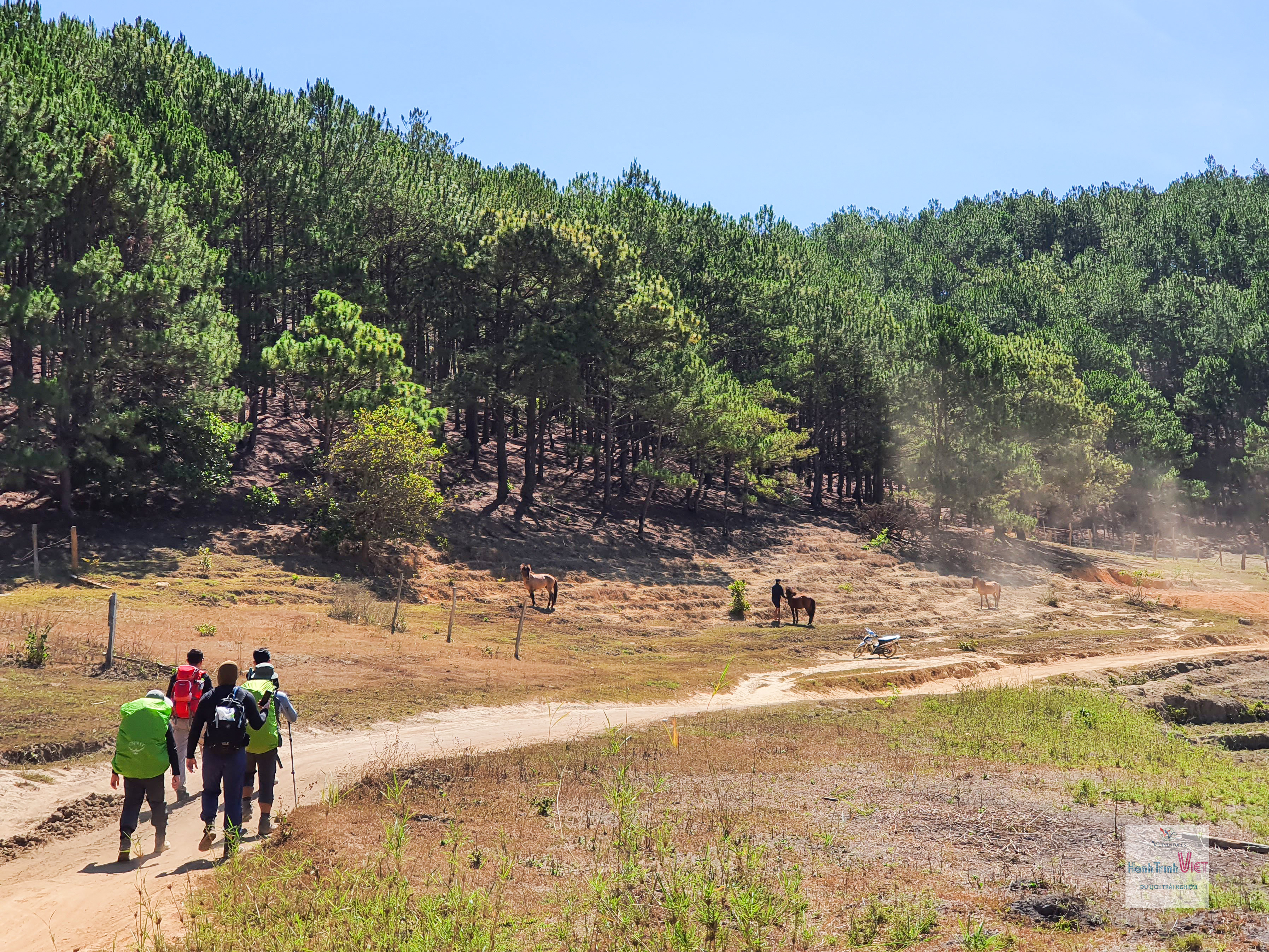 Trekking Tour Tà Năng Phan Dũng