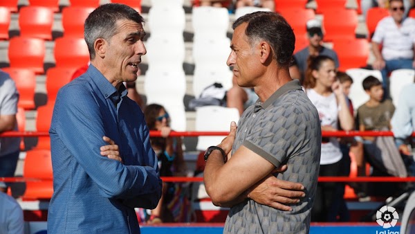 Muñiz - Málaga -: "¿Más fichajes? Estoy contentísimo con lo que tengo"